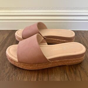 Chinese Laundry Women's  Slide Sandals Slip On Size 8 M, Tan Leather NEW
